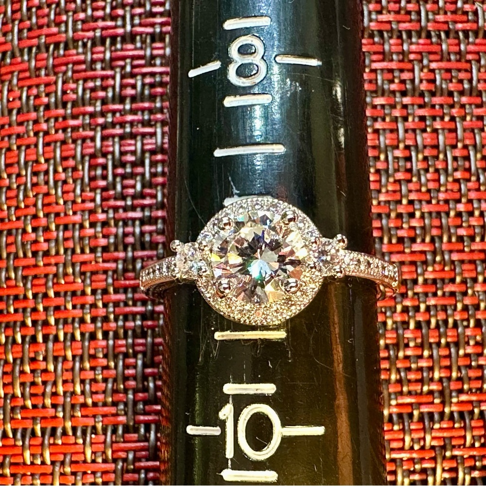 Fragrant Jewels Dazzling Silver Ring